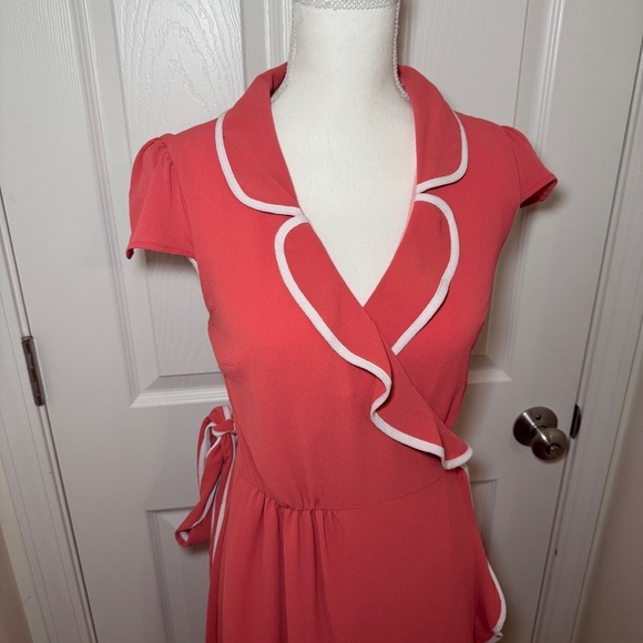 ModCloth Coral Wrap Dress - Picture 3 of 12